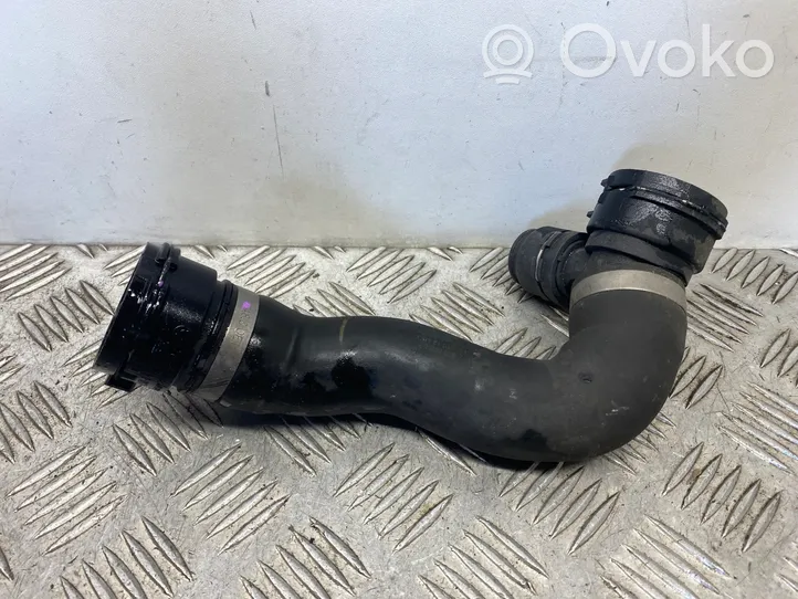 BMW X5 E70 Tuyau de liquide de refroidissement moteur 7808078