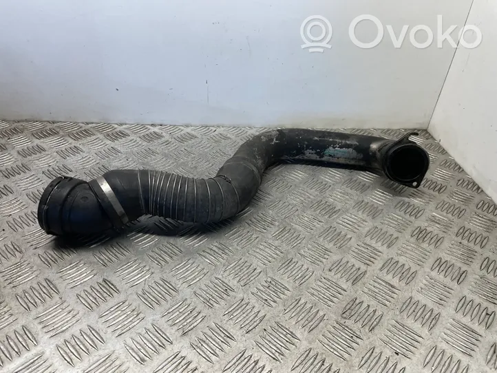 BMW 7 E65 E66 Tubo flessibile intercooler 7789052