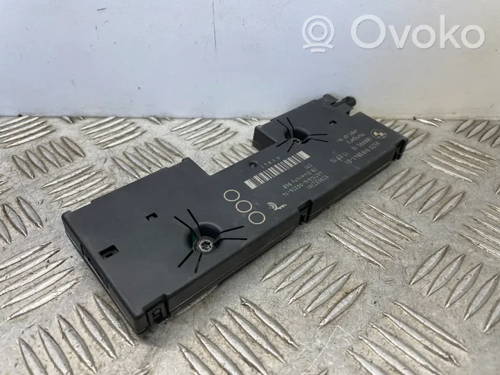 BMW 3 E90 E91 Aerial antenna amplifier 9193841