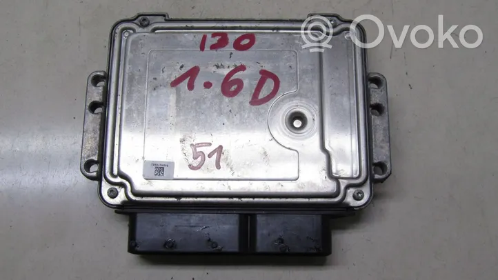 Hyundai i30 Motora vadības bloka ECU 