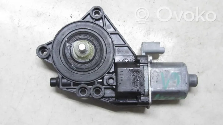 KIA Venga Moteur de lève-vitre de porte avant 824501P000