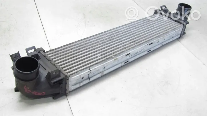 Volvo V40 Radiatore intercooler 31338474