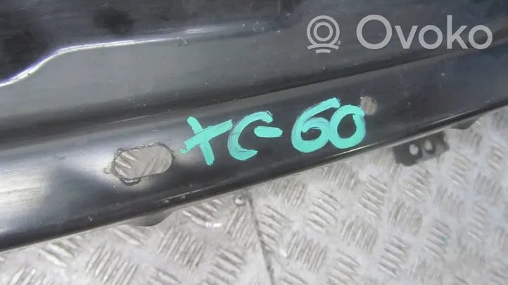 Volvo XC60 Staffa del pannello di supporto del radiatore parte superiore 