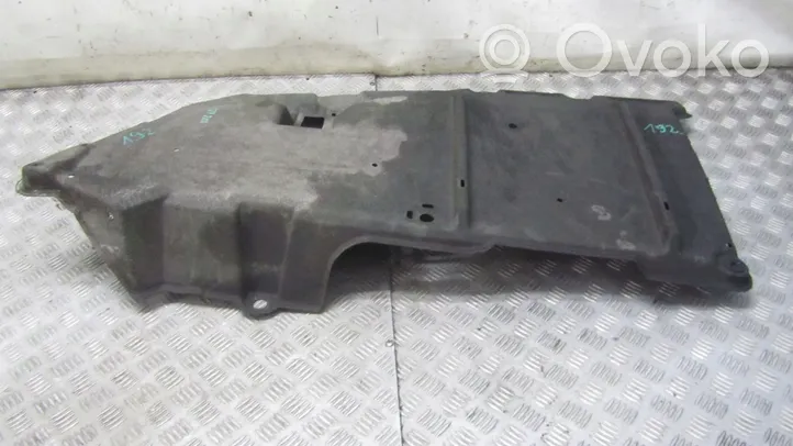 Toyota Avensis T270 Other under body part 5839905010