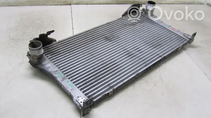 Toyota Avensis T270 Chłodnica powietrza doładowującego / Intercooler 