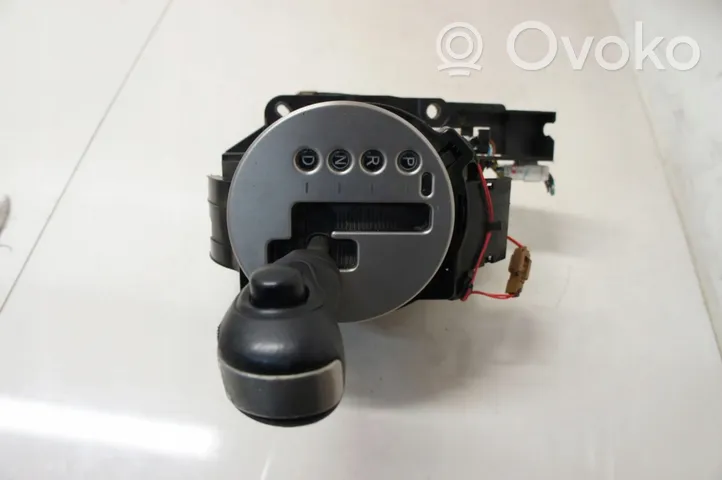 Infiniti G35 Gear selector/shifter (interior) 