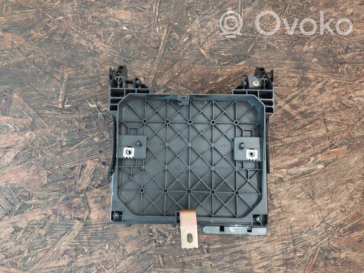 Ford Galaxy Fuse module 7M0962258J