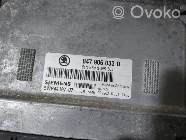 Skoda Fabia Mk1 (6Y) Komputer / Sterownik ECU silnika 047906033D