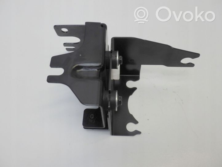 Nissan Qashqai J12 Supporto pompa ABS 