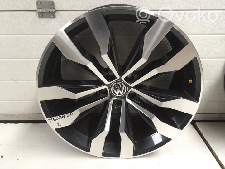 Volkswagen Tiguan Allspace Felgi aluminiowe R20 