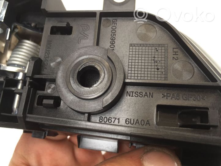 Nissan Qashqai J12 Klamka wewnętrzna drzwi tylnych 806716UA0A