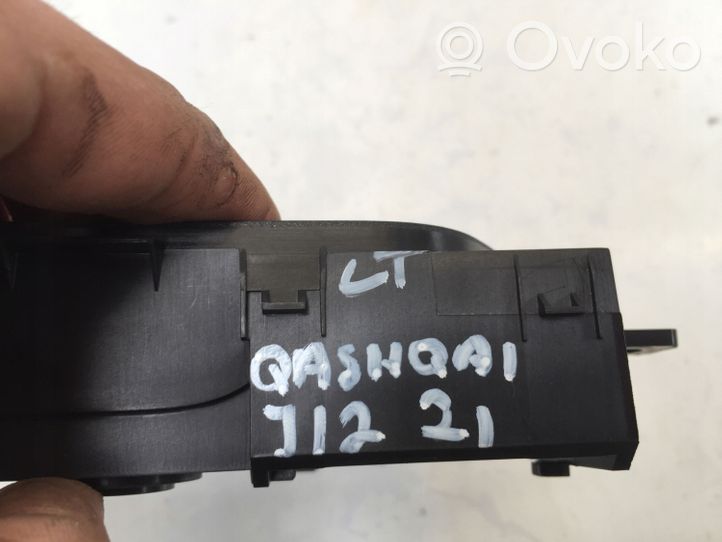 Nissan Qashqai J12 Rivestimento della maniglia interna per portiera posteriore 806716UA0A