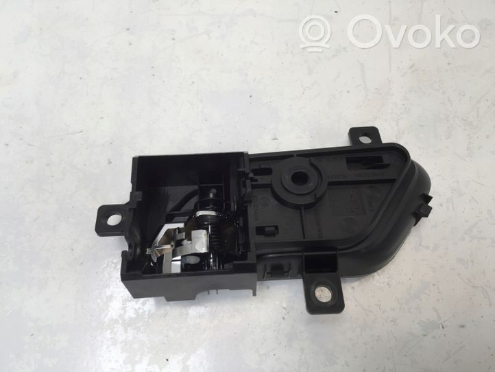 Nissan Qashqai J12 Klamka wewnętrzna drzwi tylnych 806706UA0A