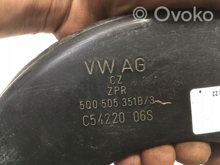 Volkswagen Golf VIII Braccio di controllo sospensione posteriore 5Q0505351B