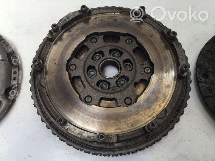 Nissan Qashqai J12 Sprzęgło / Komplet 302103464R