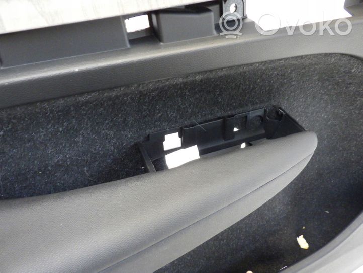 Volvo XC40 Rivestimento del pannello della portiera anteriore 4231825