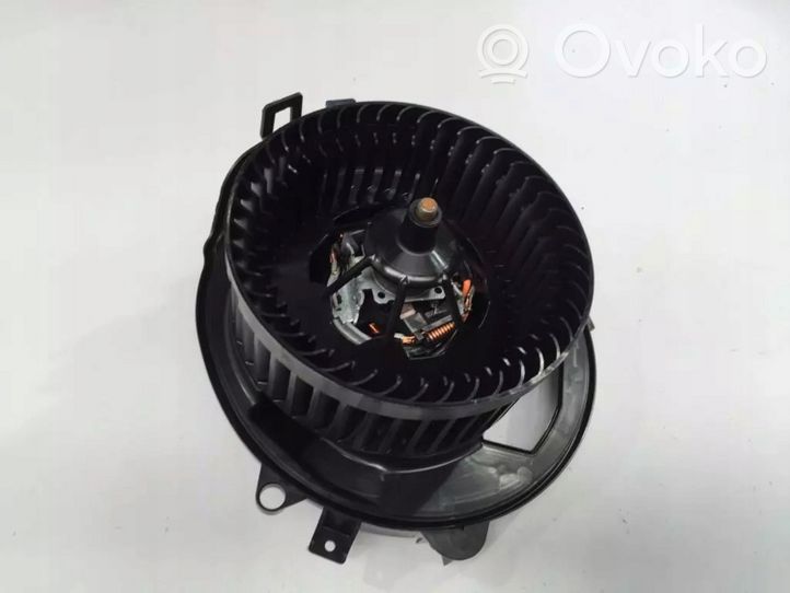 Audi Q3 F3 Soplador/ventilador calefacción 5Q2819021C