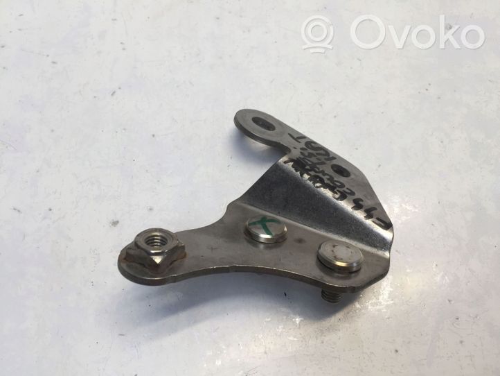 BMW 2 F44 Staffa/supporto di montaggio della marmitta 8484348