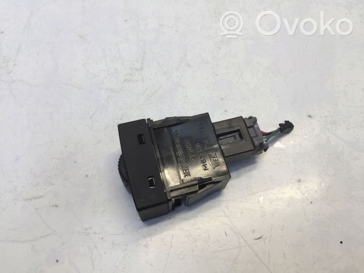 Honda Jazz IV GR Interruttore di regolazione livello altezza dei fari M63730