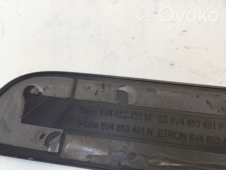 Audi A1 Etuoven kynnyksen suojalista 8V4853491M