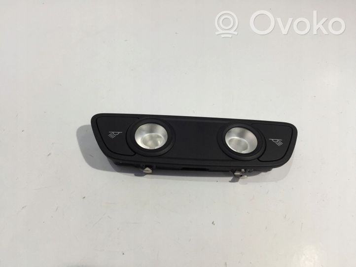 Audi A5 Rear seat light 4M0947111