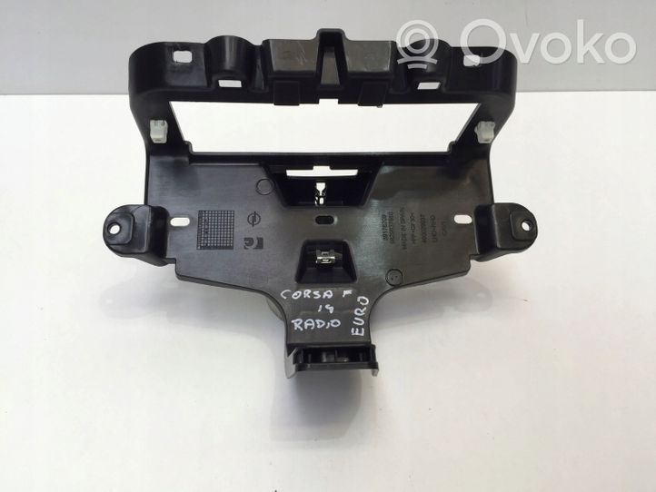 Opel Corsa F Mascherina unità principale autoradio/GPS 9829837680