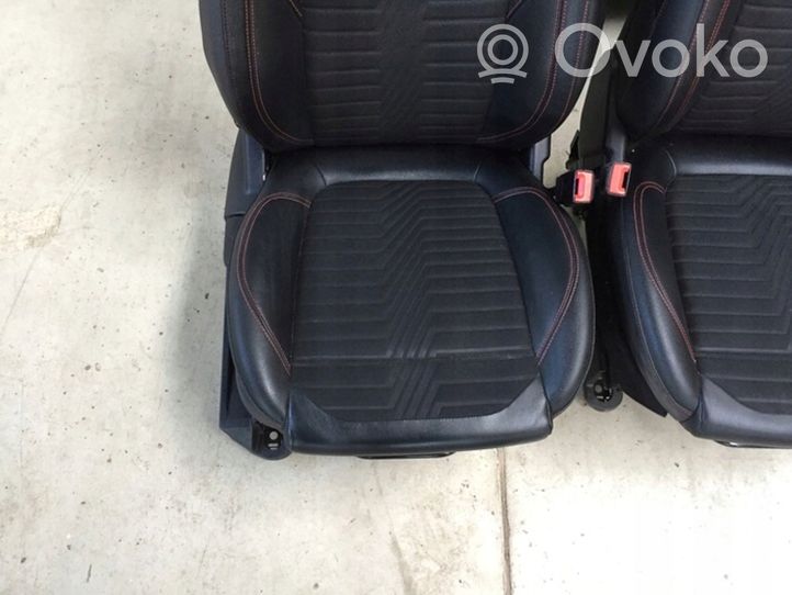 Ford Puma Seat set 