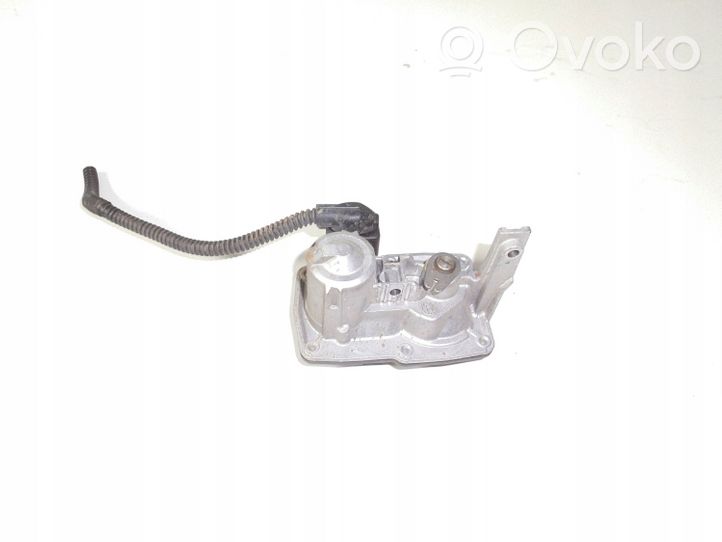 Volkswagen Tiguan Intake manifold valve actuator/motor 5Q0253691H