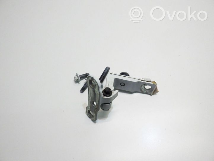 Volvo XC40 Cerniera inferiore della portiera anteriore 31457072