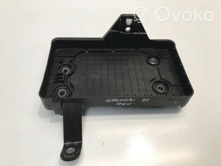 Nissan Qashqai J12 Boîte de batterie R2107091659