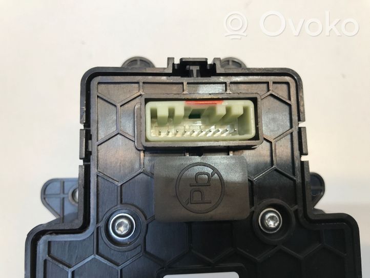 Hyundai Kona I Commutateur / bouton de changement de vitesse 467W0K4900