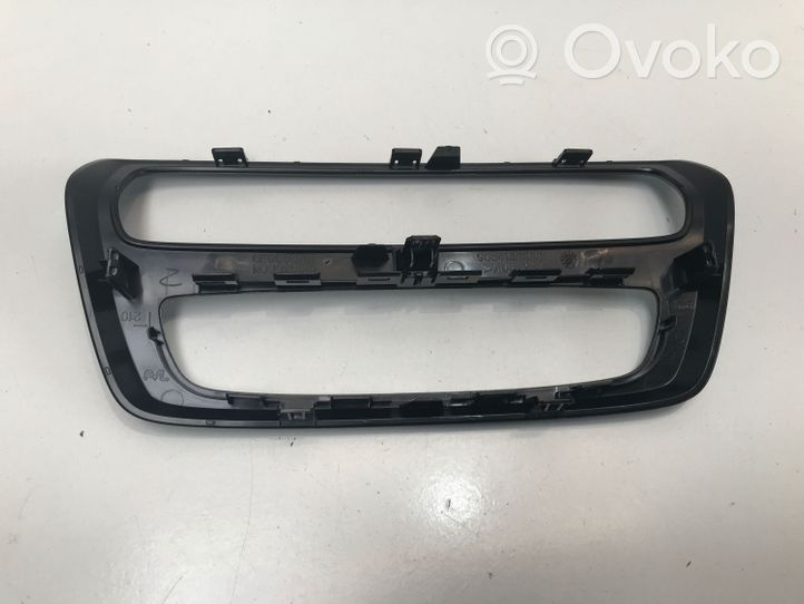 Opel Mokka B Rivestimento del pannello 9834926980