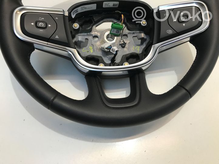 Volvo XC40 Ohjauspyörä P32241925