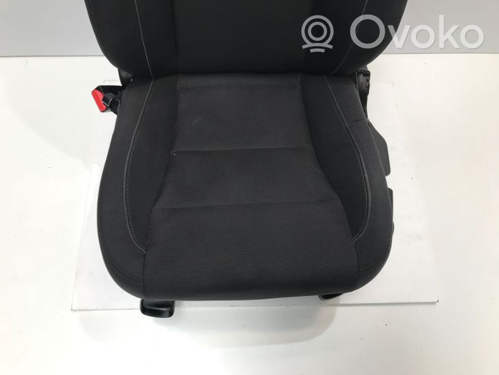 Volvo XC40 Priekinė vairuotojo sėdynė 32338528