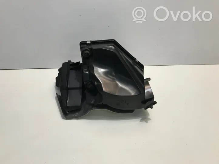 BMW 4 G22 G23 G24 G26 Boîtier de filtre à air 8635100