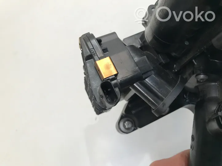 BMW 4 G22 G23 G24 G26 Boîtier de thermostat / thermostat 8642559