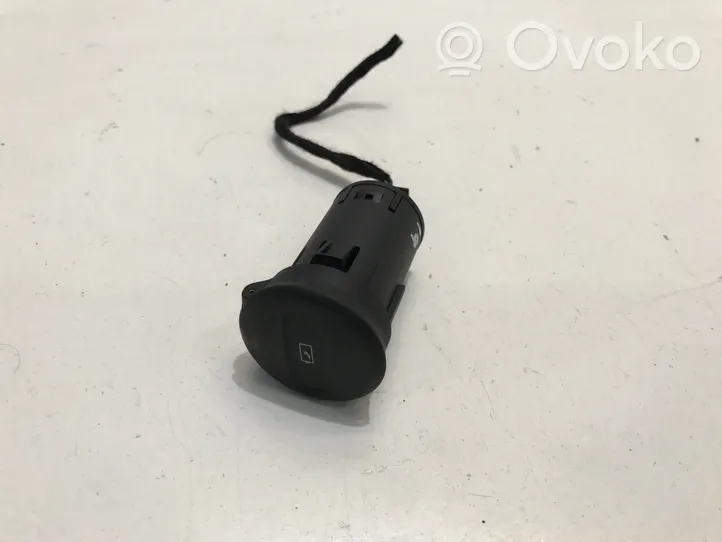 Volvo XC40 Connettore plug in USB 31443960