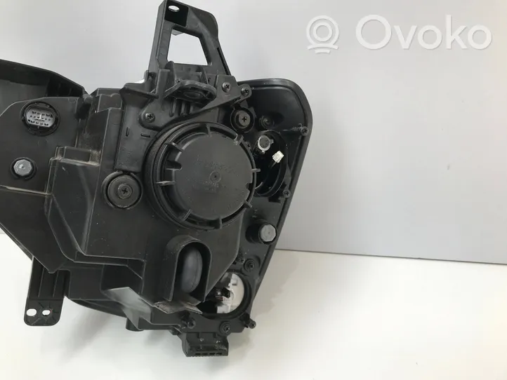 KIA Niro Phare frontale 92102AT