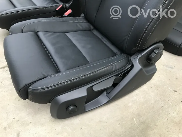 Volvo XC40 Set sedili 