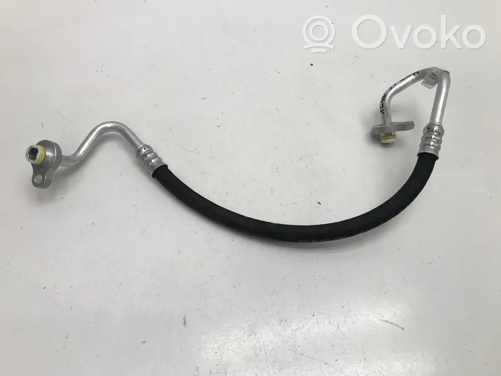 Volvo XC40 Air conditioning (A/C) pipe/hose 31694881