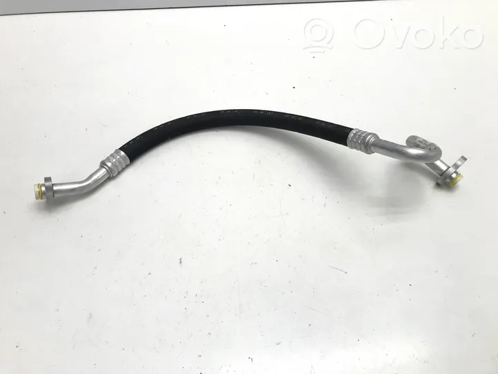 Volvo XC40 Tubo flessibile aria condizionata (A/C) 31694882