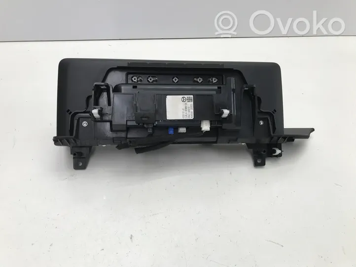 Mazda CX-60 Monitori/näyttö/pieni näyttö K32B611J0