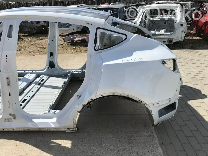Tesla Model Y Pannello laterale posteriore 