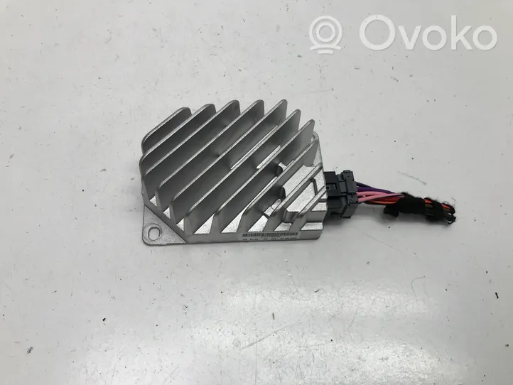 Mercedes-Benz EQC Amplificador de sonido A1779050403