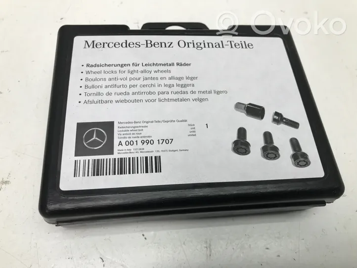 Mercedes-Benz EQC Dadi antifurto e blocco ruota A0019901707