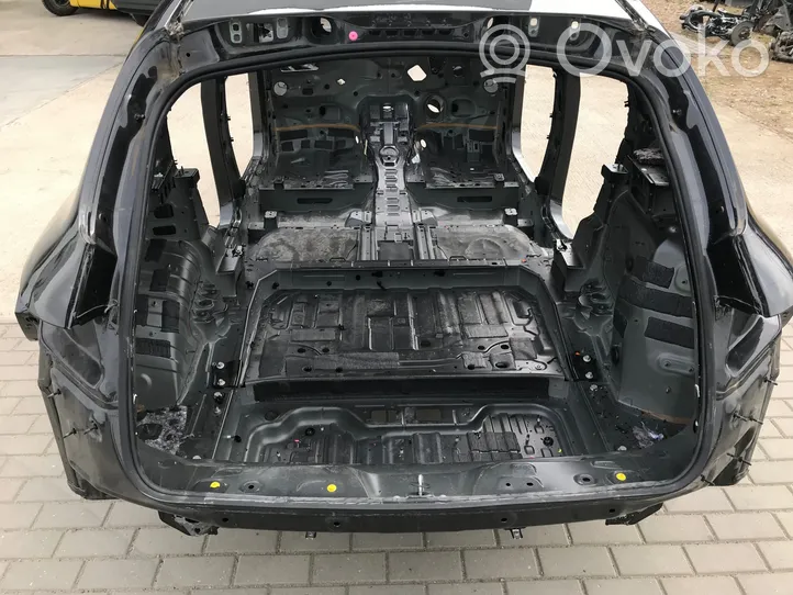 Mercedes-Benz EQC Carrosserie quartier arrière 