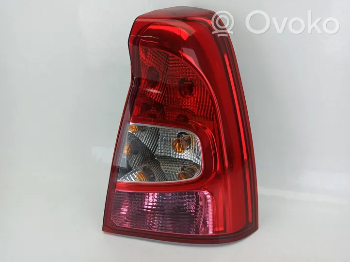 Dacia Logan I Lampa tylna 8200744759