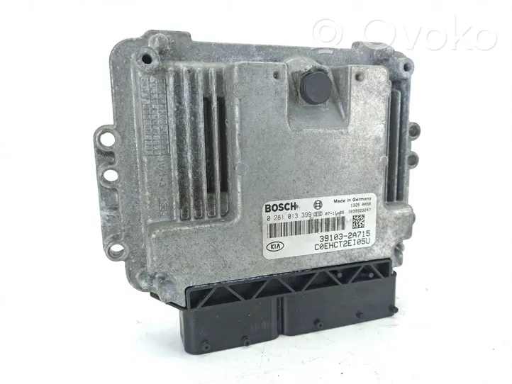 KIA Ceed Sterownik / Moduł ECU 391032A715