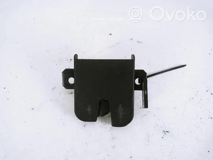 Volkswagen Golf IV Tie down hook / loop 