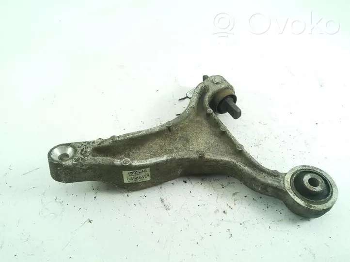 Volvo XC70 Triangle bras de suspension inférieur avant P8649546